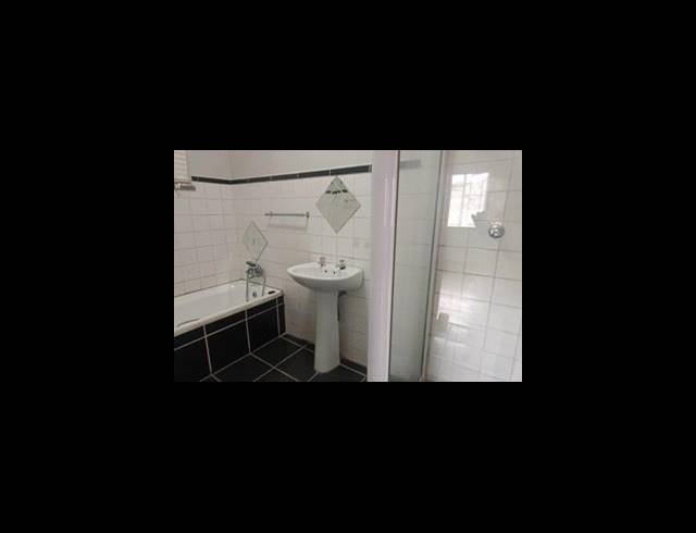 5 BEDROOM HOUSE FOR SALE IN BRENTHURST